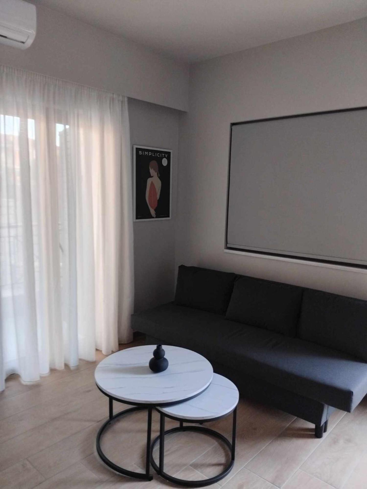 Apartamento Simple, Calm And Luxurious Kalamata Exterior foto