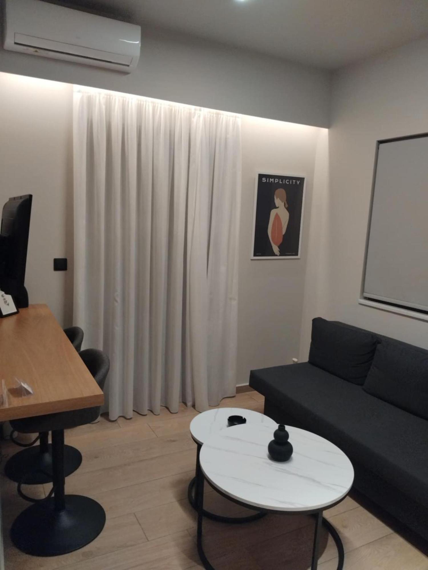 Apartamento Simple, Calm And Luxurious Kalamata Exterior foto
