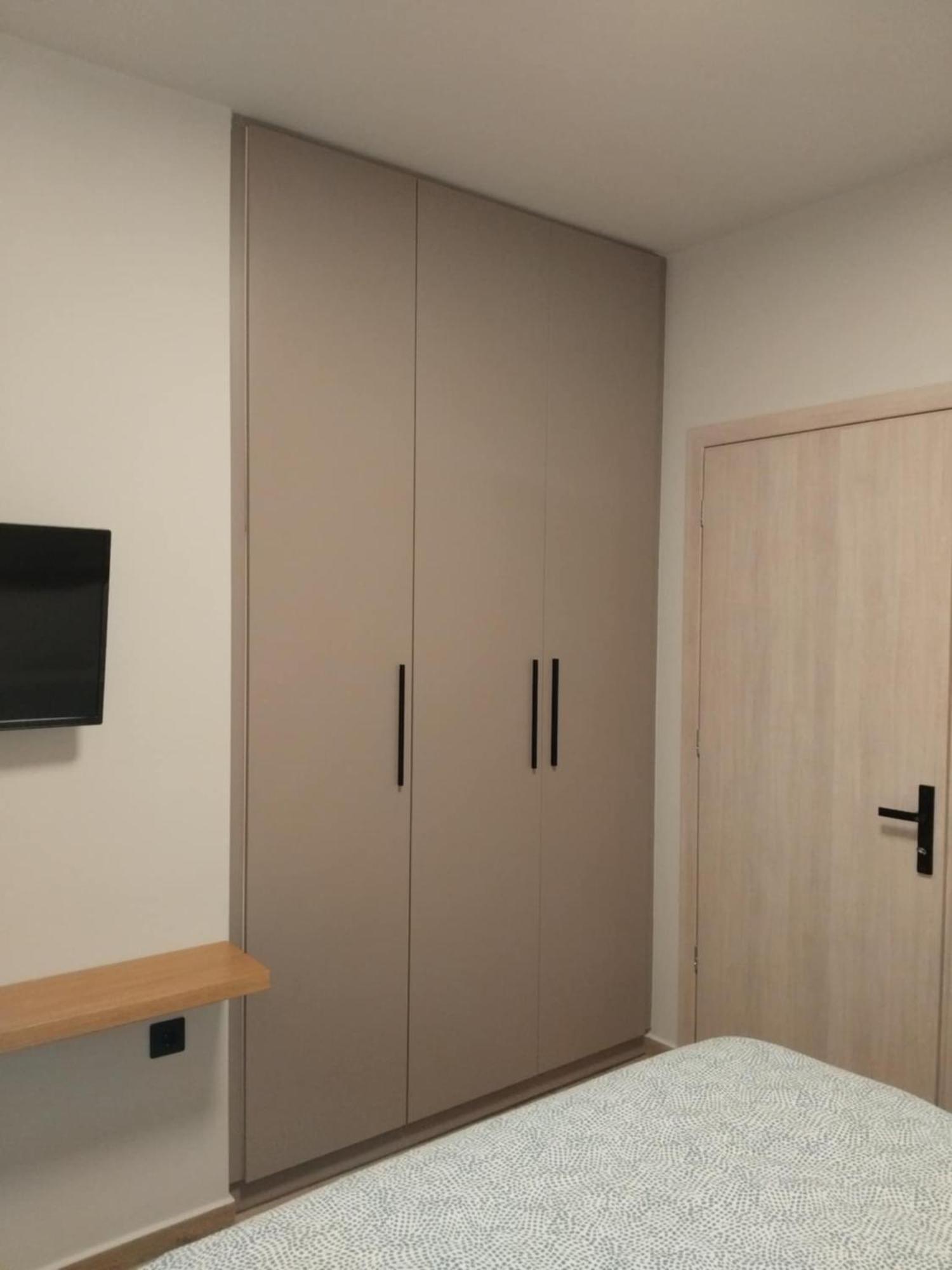 Apartamento Simple, Calm And Luxurious Kalamata Exterior foto